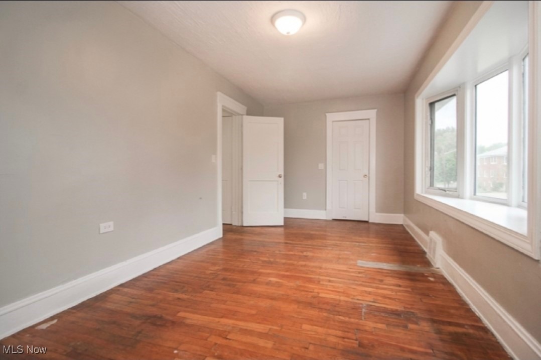 Cleveland Heights Blvd - Residential