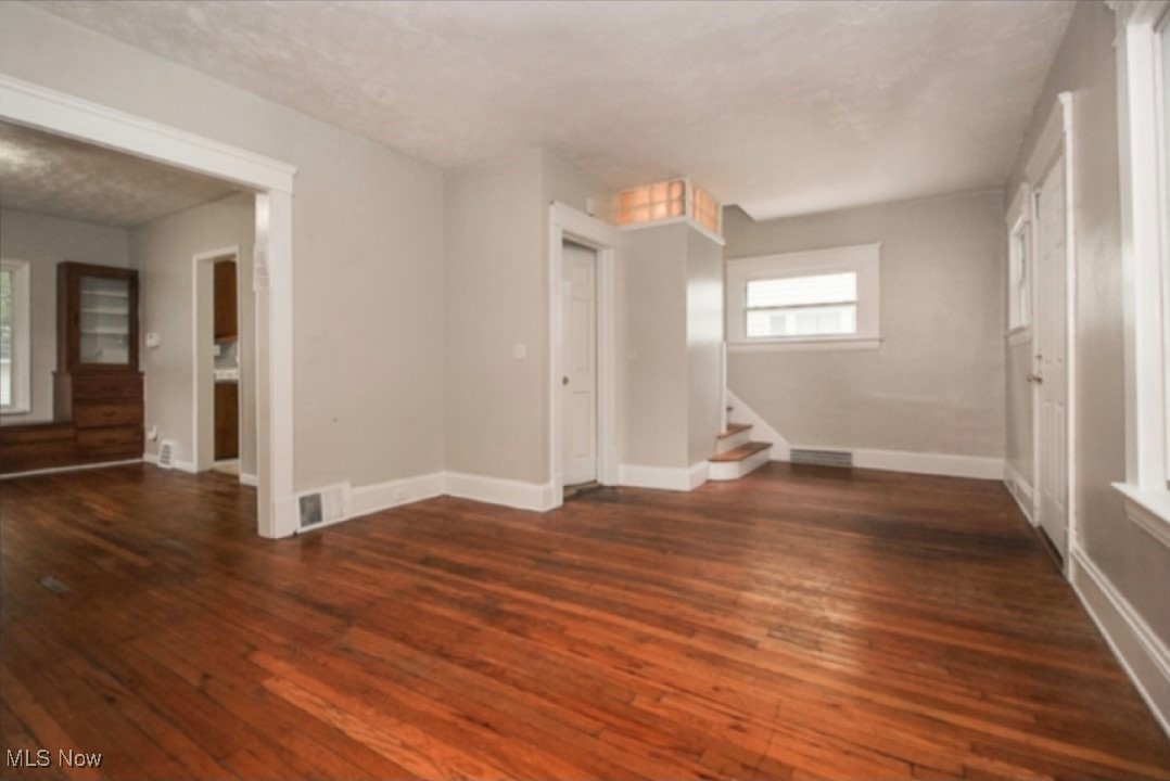 Cleveland Heights Blvd - Residential