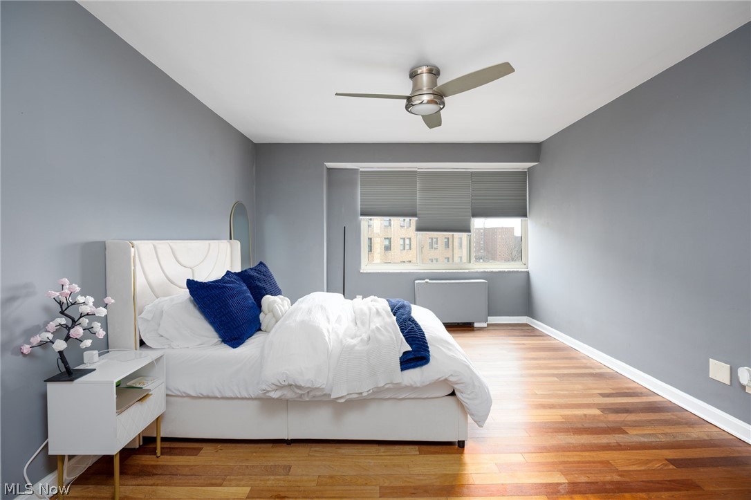 Marine Towers East Condo - Residential