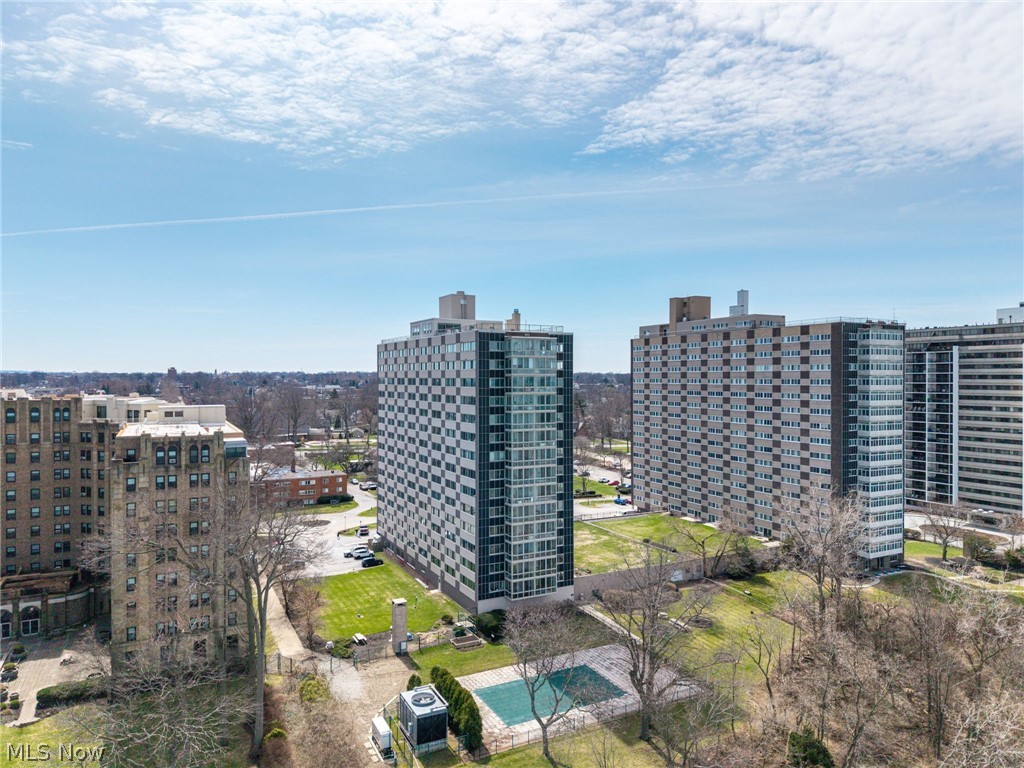Marine Towers East Condo - Residential