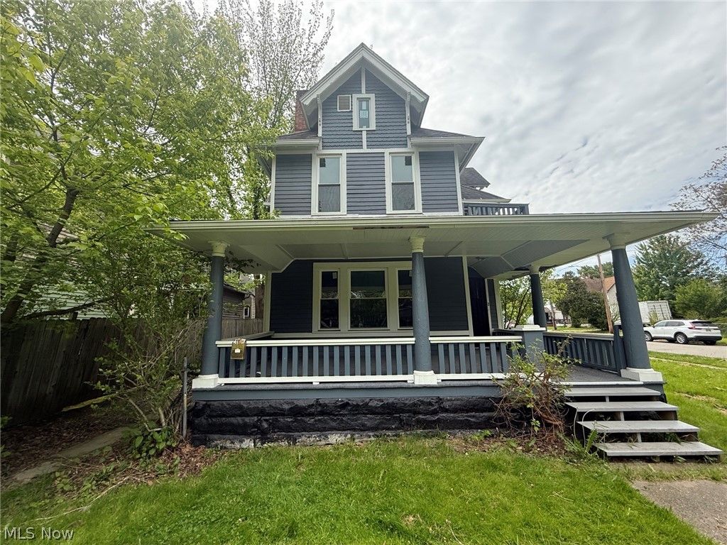 Photo of 3717 Archwood Avenue, Cleveland, OH 44109 (MLS # 5214157)