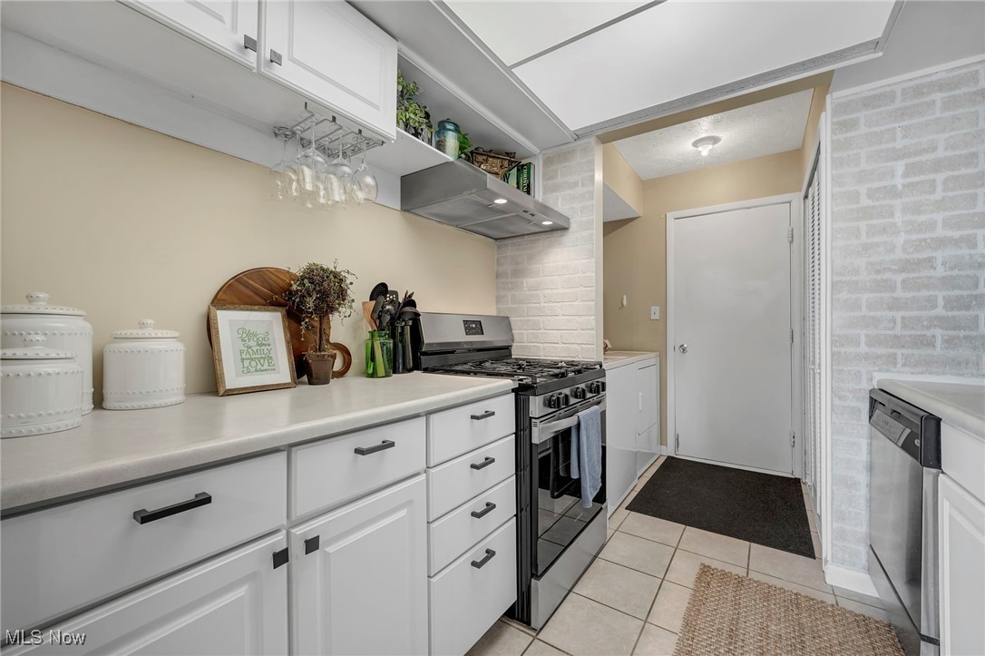 8116 Independence Drive, Mentor, Ohio image 11