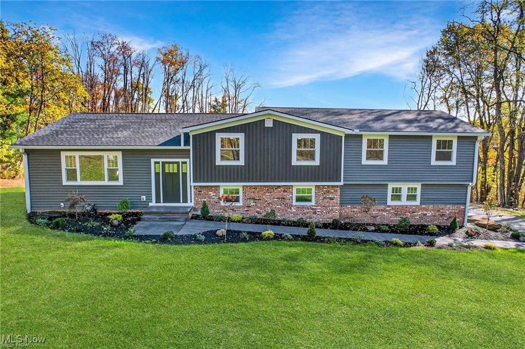 Photo of 12005 Auburn Road, Chardon, OH 44024 (MLS # 5174393)