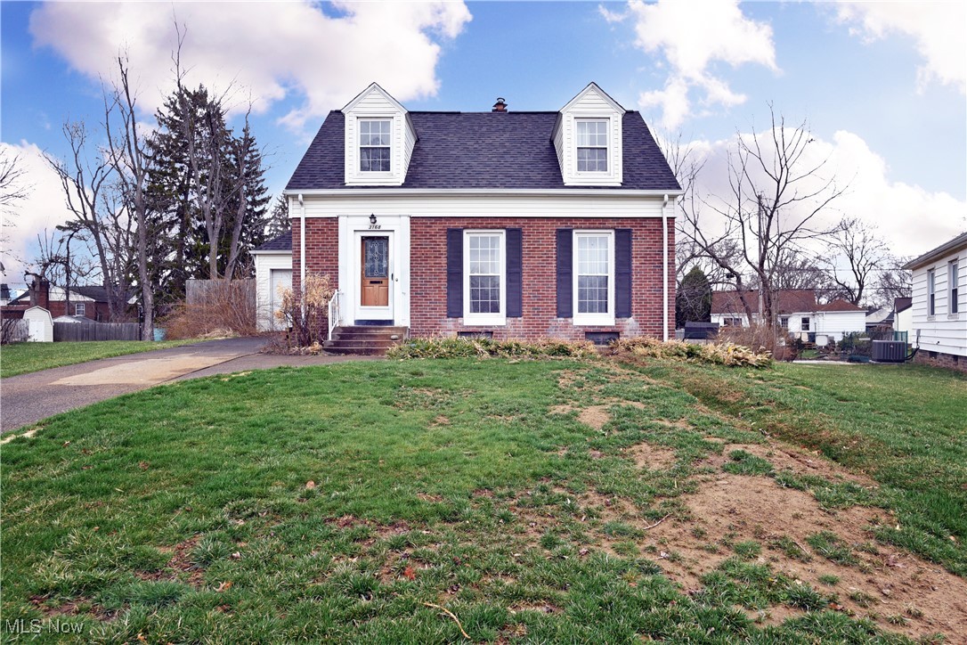 3168 Wildwood Circle, Massillon, Ohio image 2