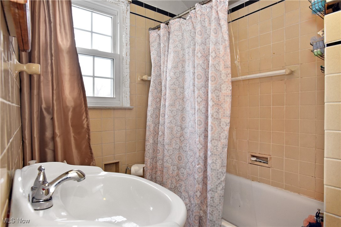 3168 Wildwood Circle, Massillon, Ohio image 24