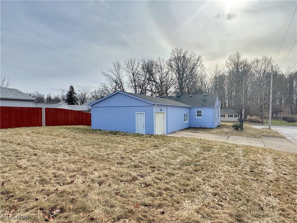 403 10th Street, North Canton, Ohio image 4