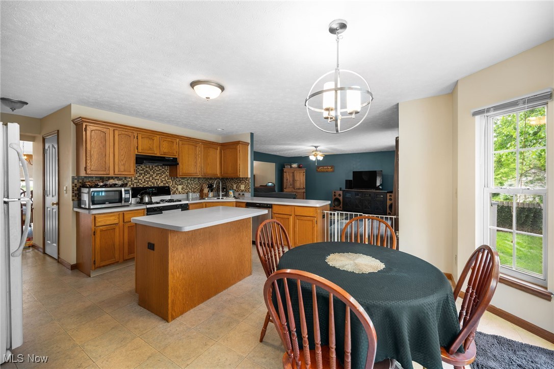 5321 Grand Canyon Drive, Medina, Ohio image 8