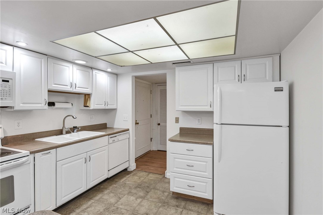 Riviera West Condo - Residential