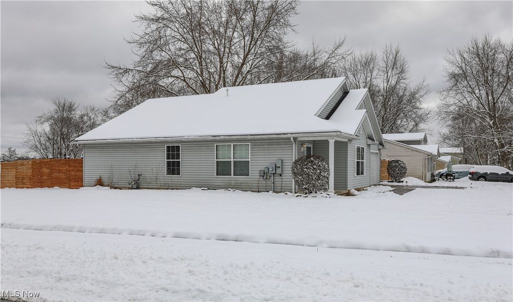 Photo of 9102 Store Drive, Windham, OH 44288 (MLS # 5175531)