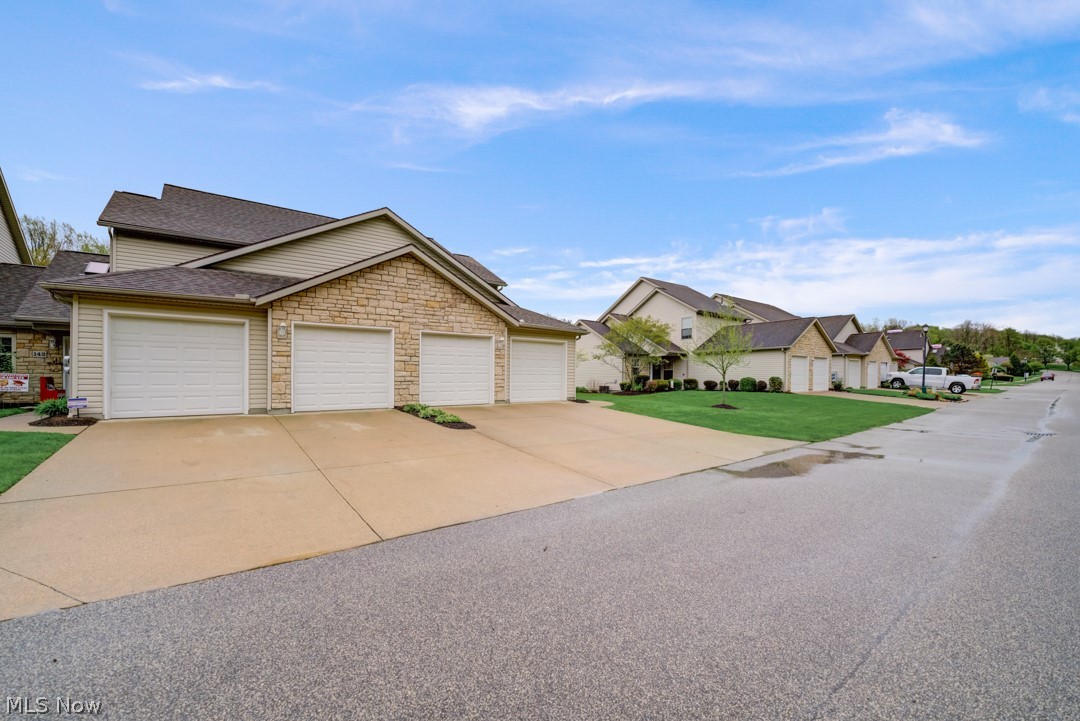 Falls River Xing Clstr Unit De - Residential