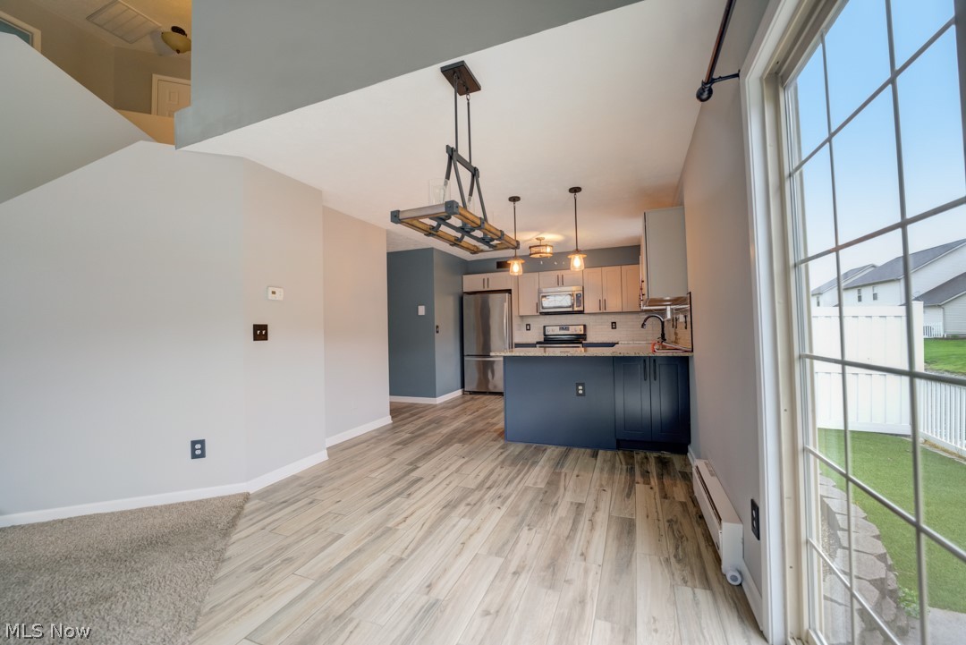 Falls River Xing Clstr Unit De - Residential