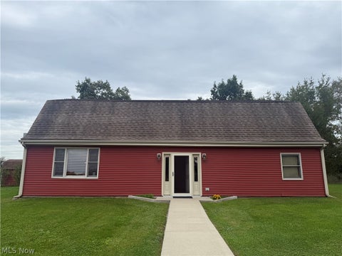 Homes For Sale - 9218 Briar Road<br/> Magnolia, OH 44643