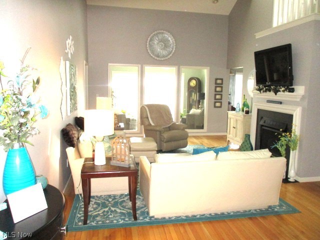 Woodfield Condo - Residential