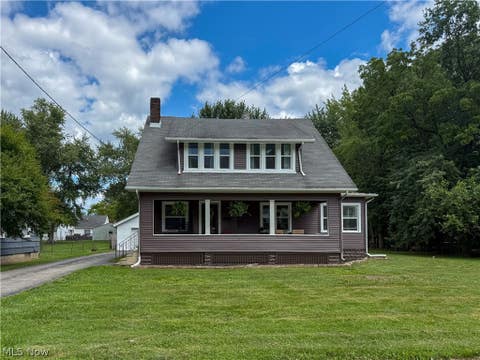 Homes For Sale - 885 Perkinswood Boulevard<br/> Warren, OH 44484