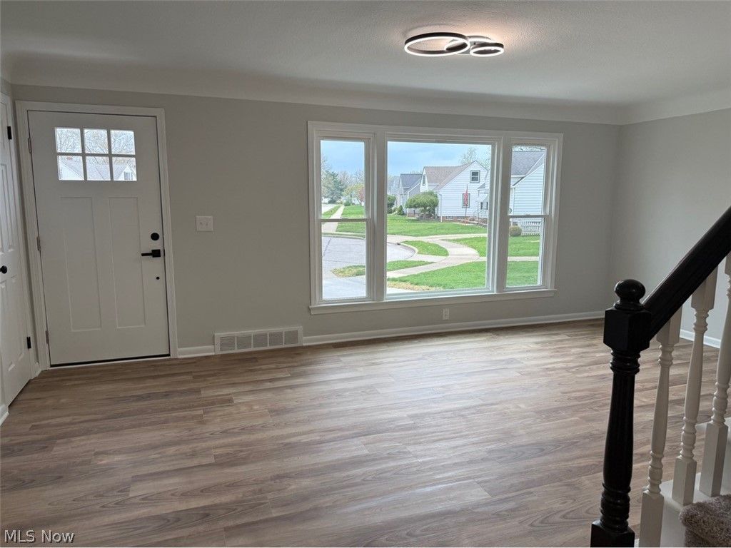 Photo of 28973 Blissfield Drive, Willowick, OH 44095 (MLS # 5202357)