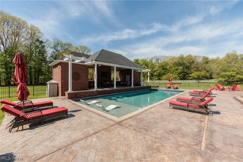 Tiny photo for 30 Cableknoll Lane, Moreland Hills, OH 44022 (MLS # 5209390)