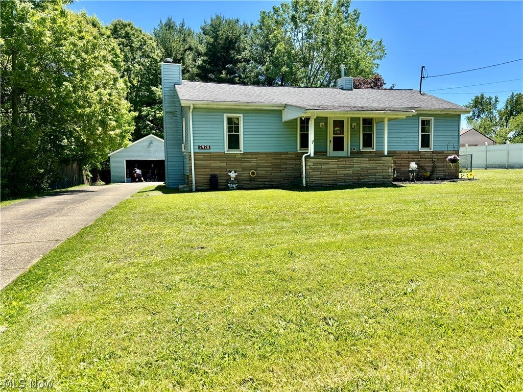 Photo of 2928 W Liberty Street, Girard, OH 44420 (MLS # 5224079)