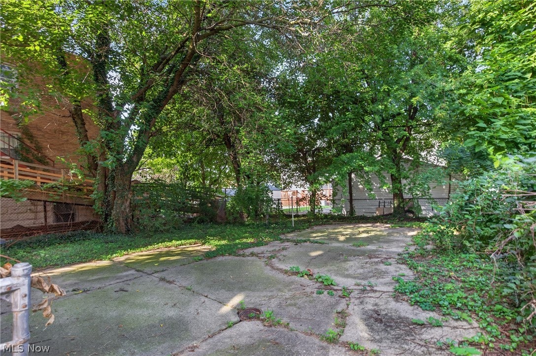 1416 E 110th Street