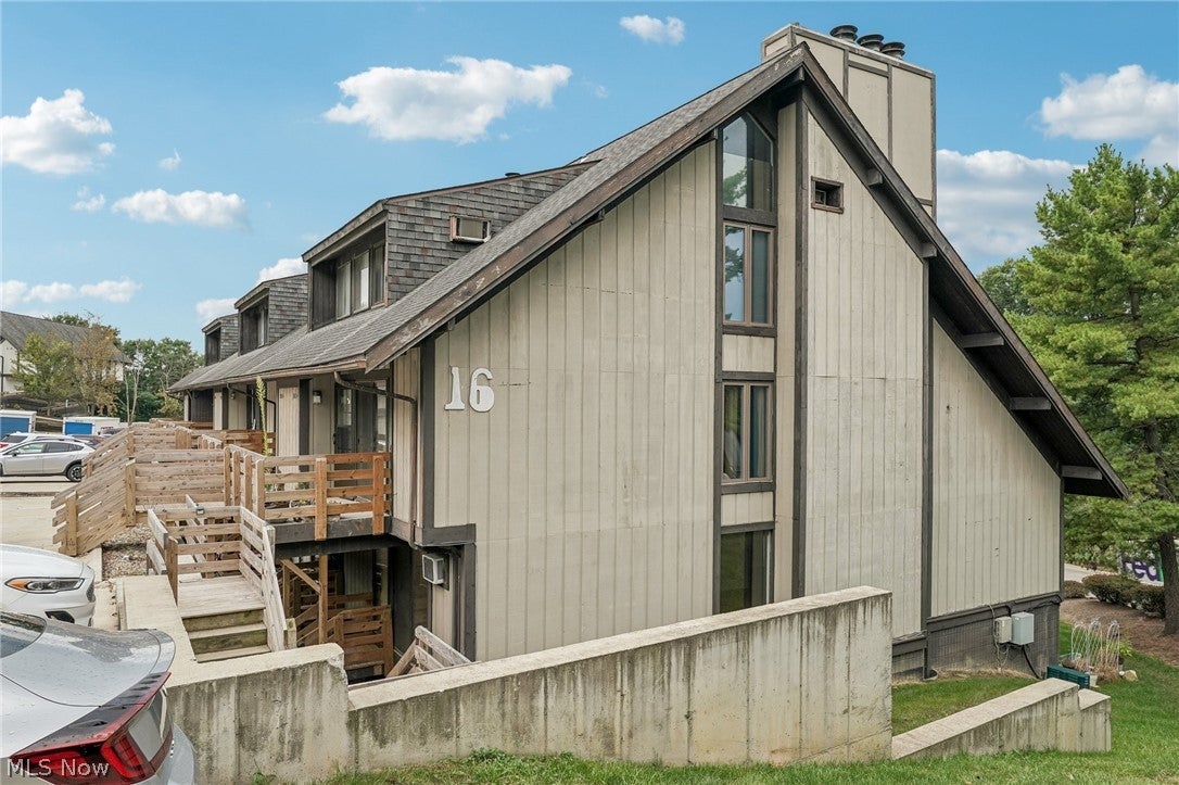 1583 Treetop Trail B