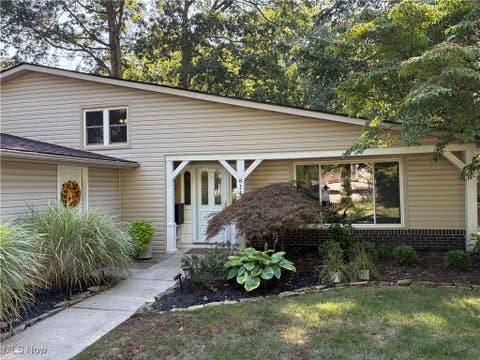 Photo for 814 Valley Drive