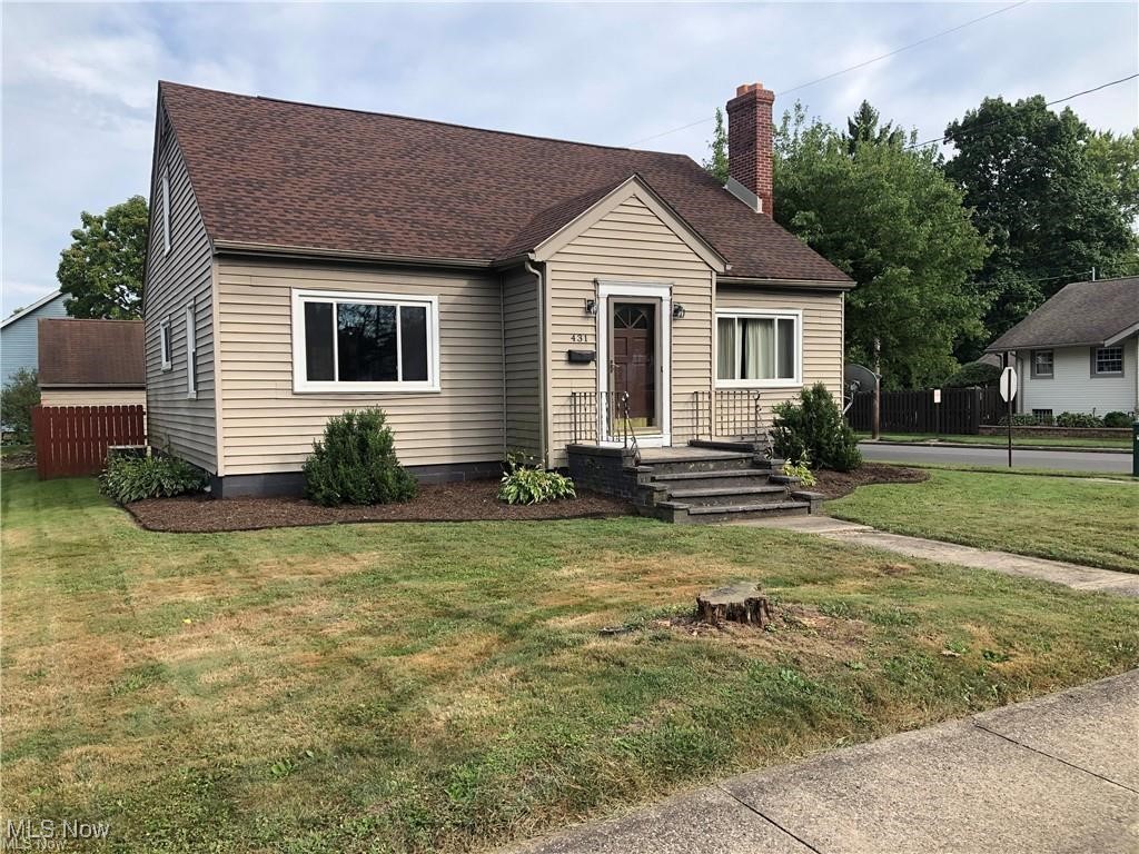 Better be the first in the door because this cape won’t last. Almost 2,000 sq.ft. 1and 1/2 baths. In this one.
Room sizes are extra generous, kitchen has a beautiful island. Living room with fireplace on those chilly nites.
There is room for everyone. Closets are generous sizes. Also a fenced back yard to keep all things safe.
And of course everyone knows homes for sale in Newton Falls are few.