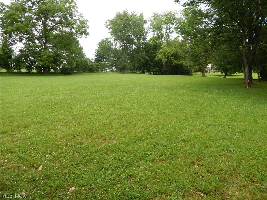 HOME SITE JUST A CHIP AWAY FROM #6 GREEN.
0.84 acre lot in Harrisville that adjoins the beautiful North Bend Golf Course at the edge of town in Harrisville. Convenient location and just a short drive to the North Bend State Park and lake. Some deed restrictions apply.  Call for details.