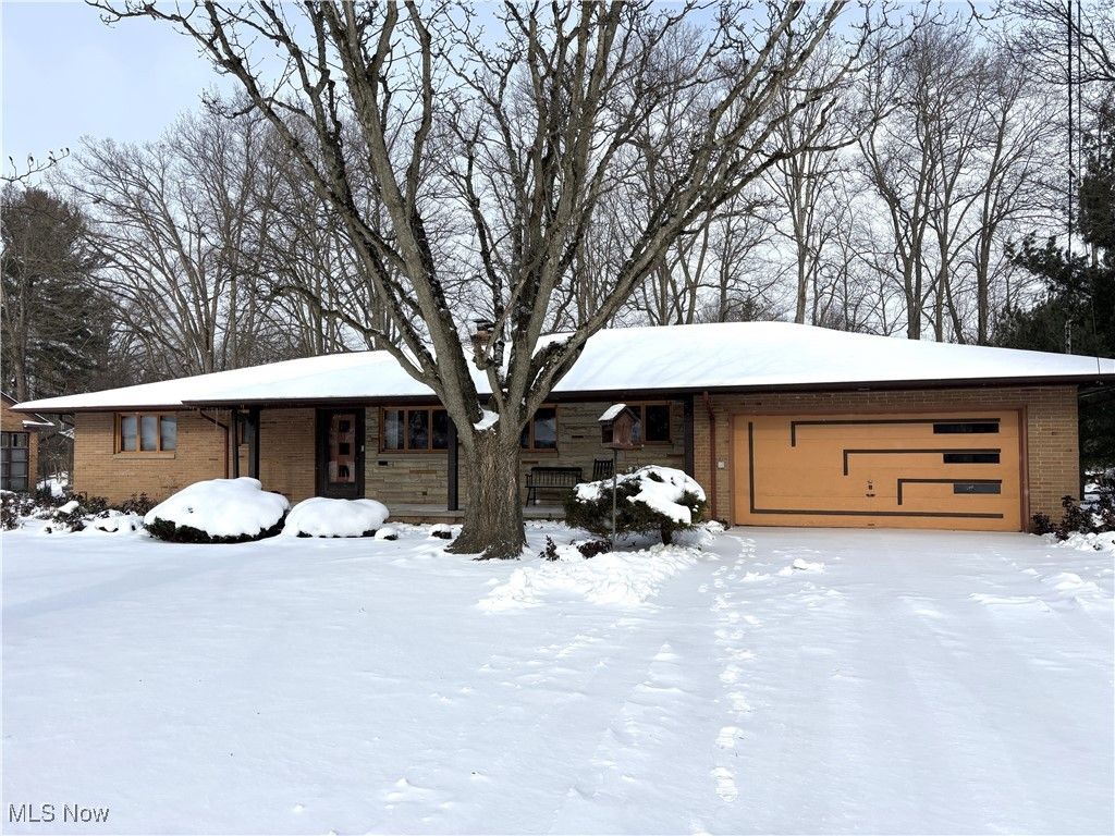 Photo of 10635 Cardinal Ln Ln, Brecksville, OH 44141 (MLS # 5182856)