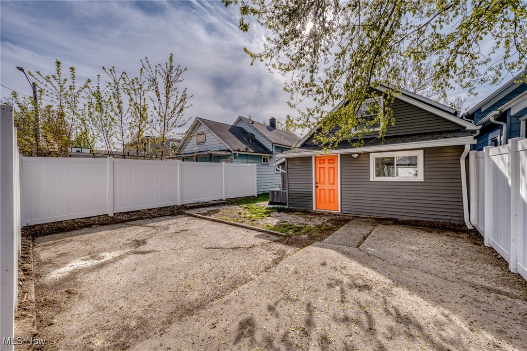 3293 W 23rd Place, Cleveland, Ohio image 41