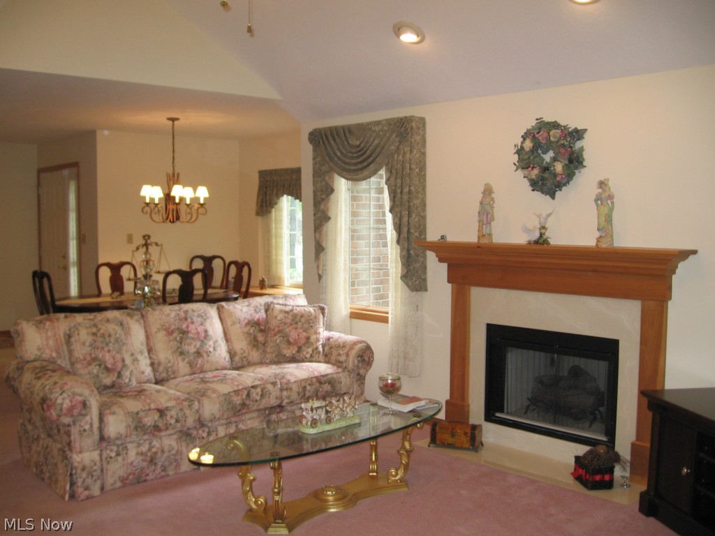 Robin Ridge Condo - Residential