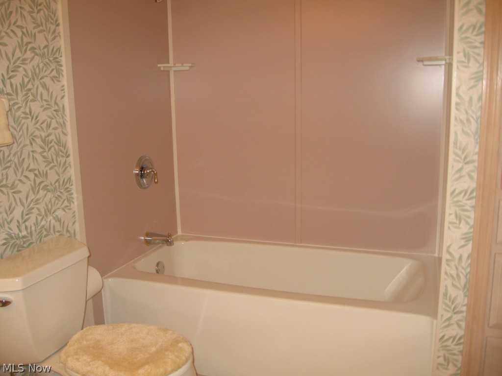 Robin Ridge Condo - Residential