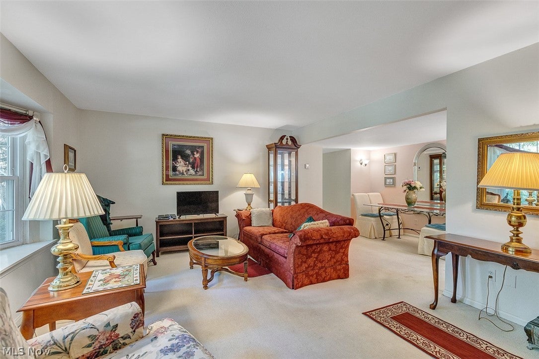 6985 Carriage Hill Drive 103