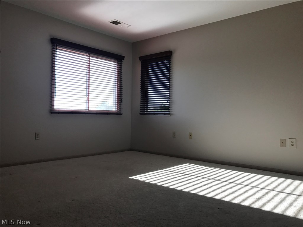 Brookledge Commons Condos - Residential Lease