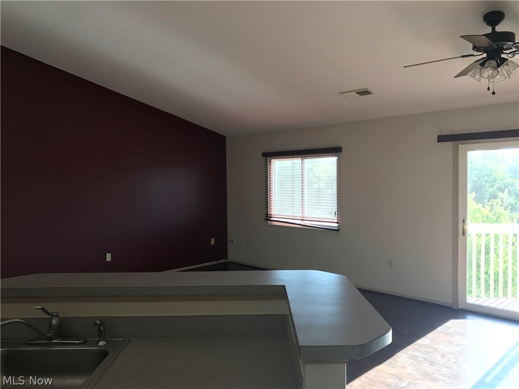 Brookledge Commons Condos - Residential Lease