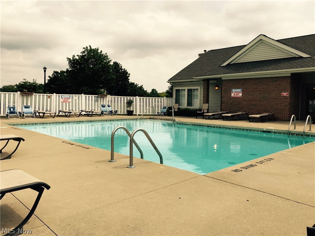 Brookledge Commons Condos - Residential Lease