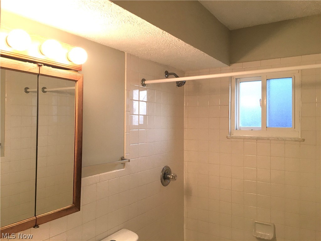 Housley - Residential Lease