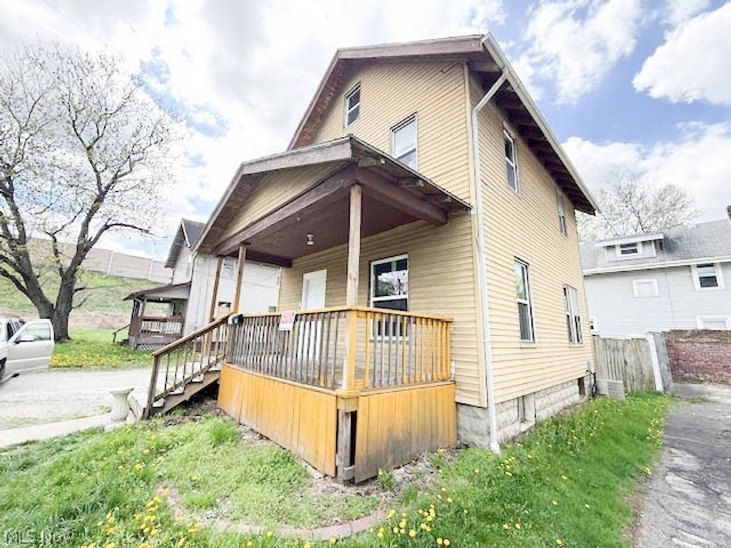 Photo of 658 Spicer Street, Akron, OH 44311 (MLS # 5205560)