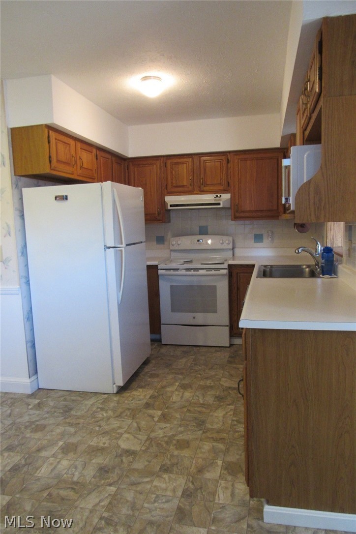 Meadowlawn Condominiums - Residential