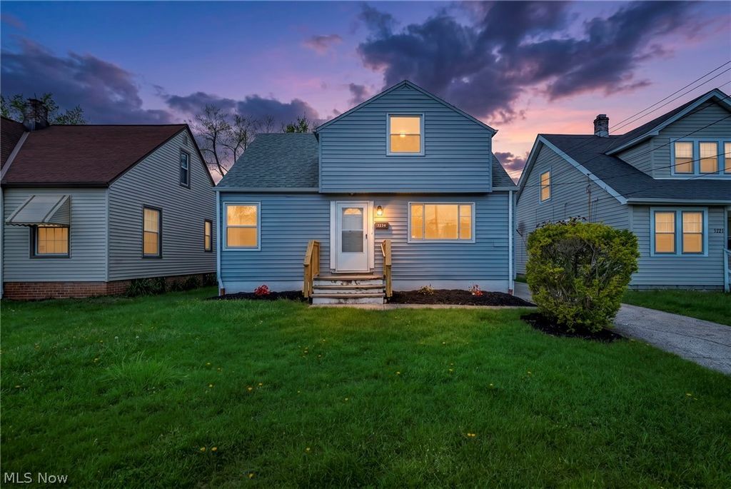 Photo of 5234 Henry Street, Maple Heights, OH 44137 (MLS # 5205039)