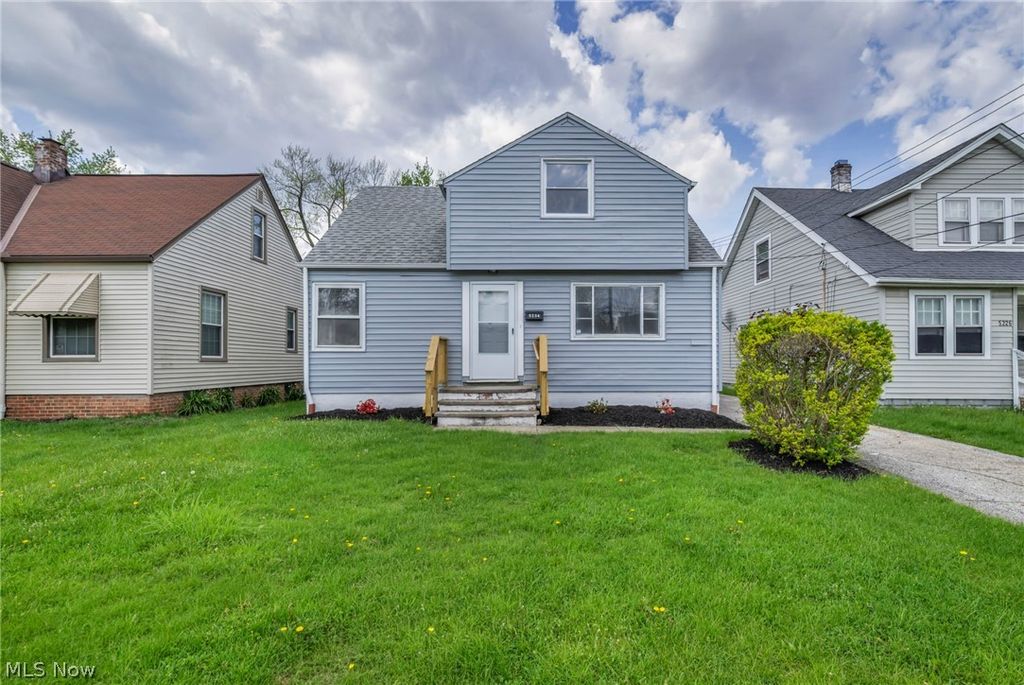 Photo of 5234 Henry Street, Maple Heights, OH 44137 (MLS # 5205039)
