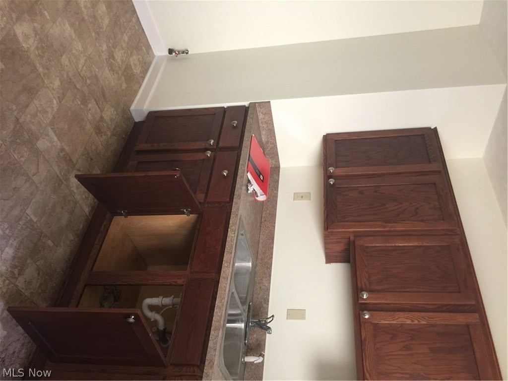 New Glenside Sub/Wilsons - Residential Income