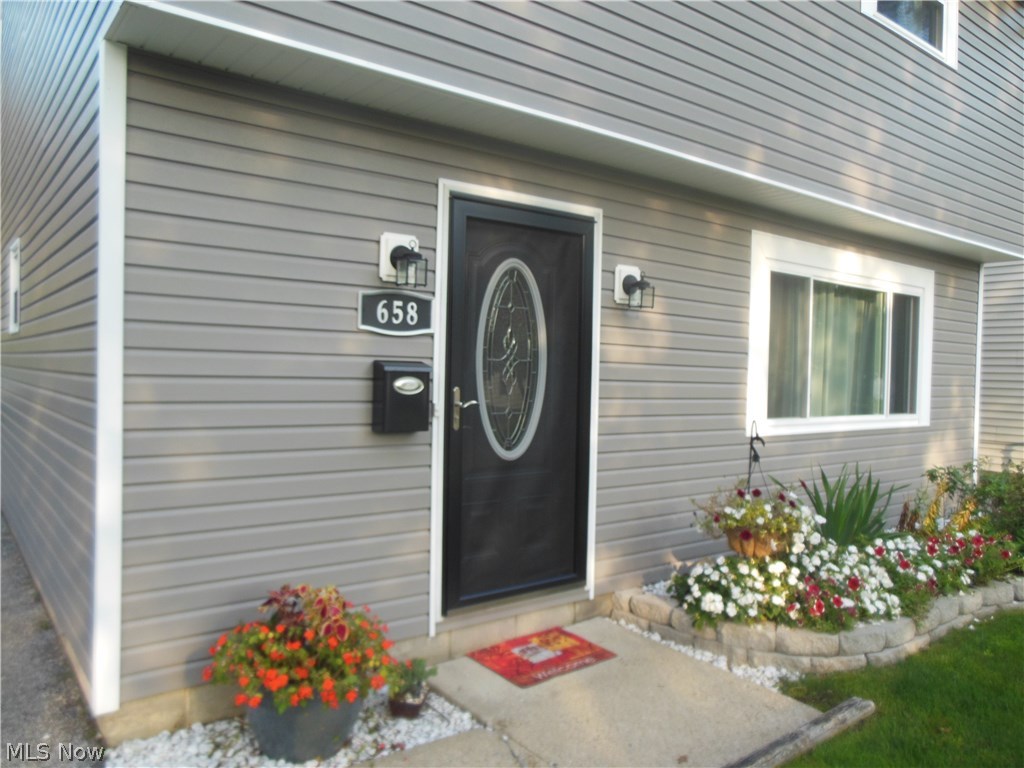 Arrowhead Beach - Residential