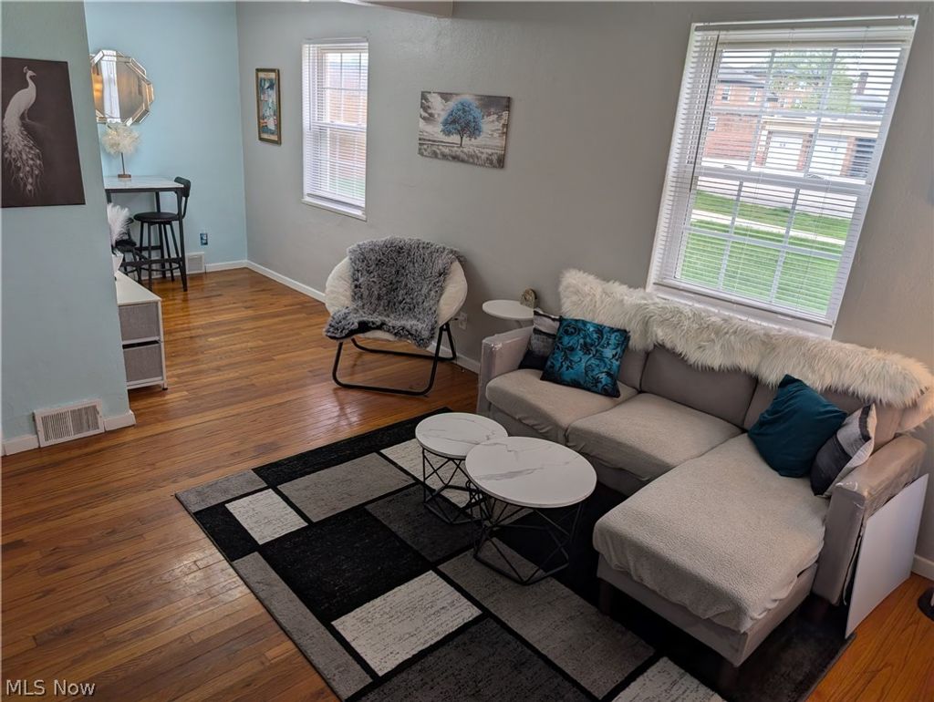 Photo of 422 Clearview Drive #J10, Euclid, OH 44123 (MLS # 5205925)