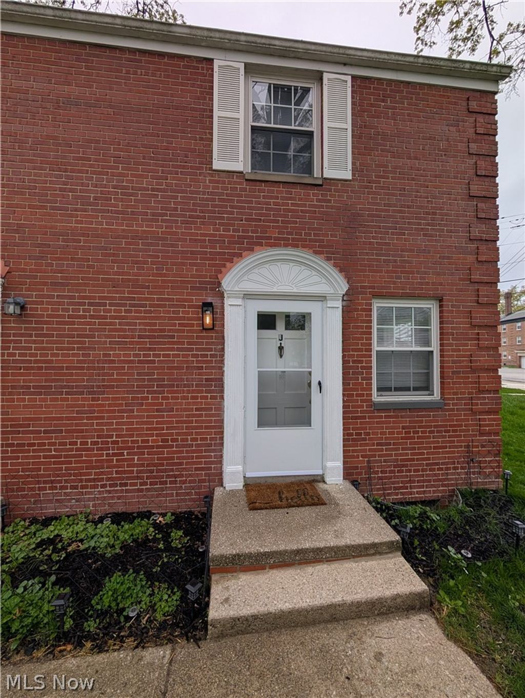 Photo of 422 Clearview Drive #J10, Euclid, OH 44123 (MLS # 5205925)