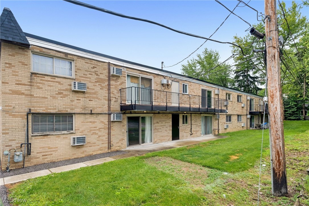 24325 Detroit Road 101 B