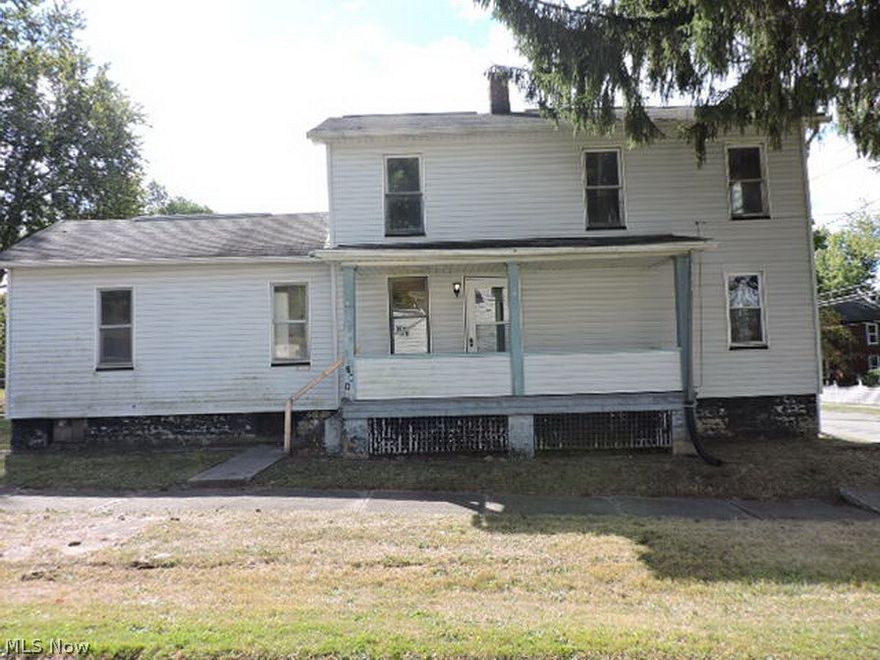 This is a Fannie Mae Home Path Property. This vinyl sided 2 story Niles home sits on quiet dead end street with private yard and detached garage. Enjoy the neighborhood on the large covered side porch. First floor bath along with living room, dining room and kitchen plus 2 bedrooms on 2nd floor.  First Time Buyers, complete the Home Path Ready Buyer homeownership course.  Attach certificate to offer and request up to 3% closing cost assistance. Restrictions apply. Be sure to check out the Fannie Mae Home Ready Mortgage designed for owner occupant buyers, extended households with lower down payments.