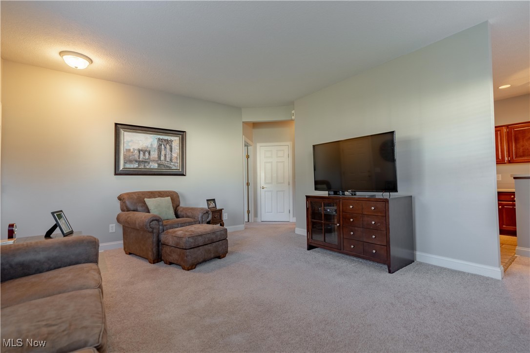 Whitewood Condos/Northepoint - Residential