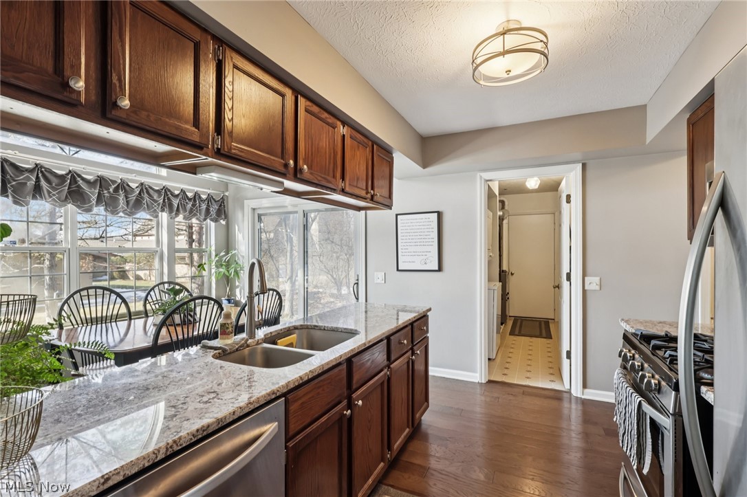 Settlers Village Condo - Residential