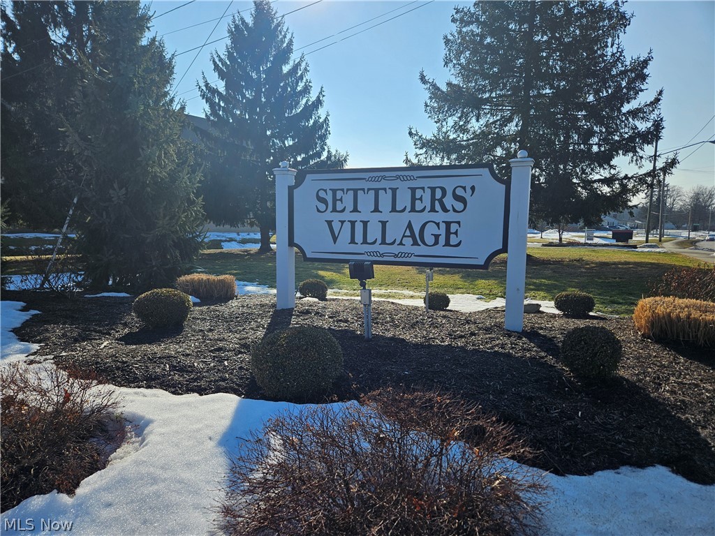 Settlers Village Condo - Residential