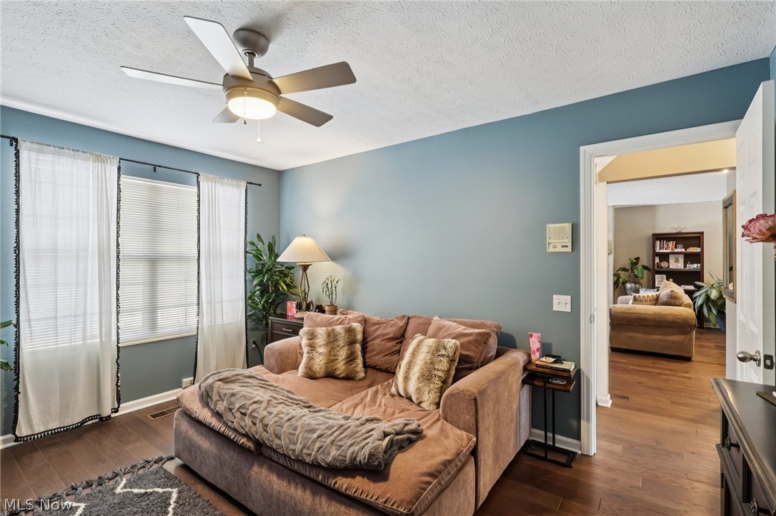 Settlers Village Condo - Residential