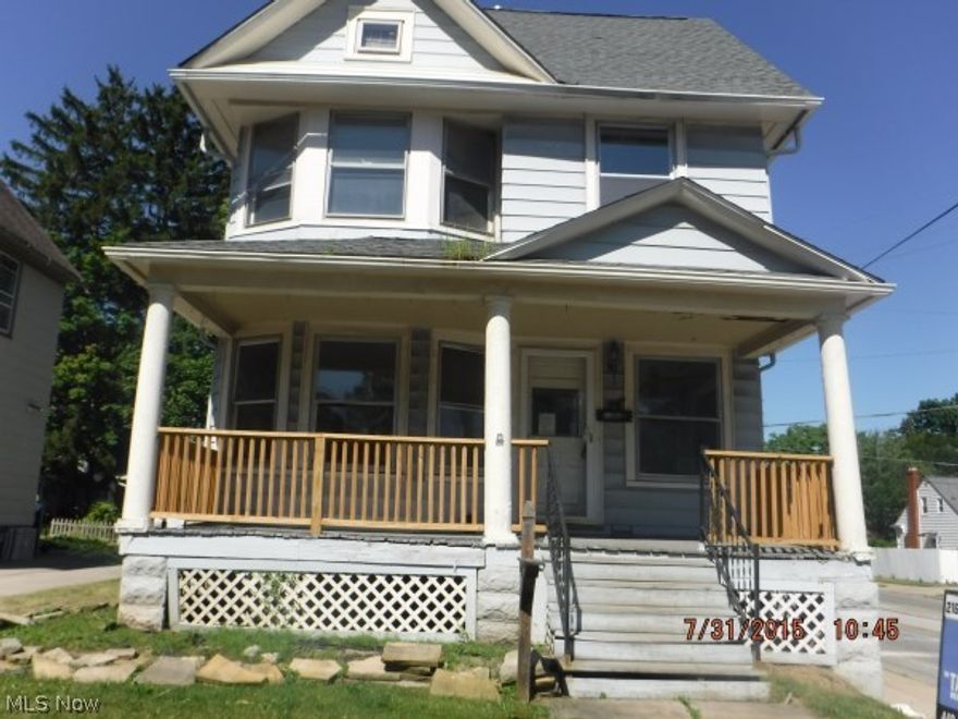 *** Great Value *** Newer Roof *** Interior Freshly Painted in Warm Neutral Tones *** Hardwood Floors *** Leaded Glass Windows *** Some Natural Woodwork *** Ceiling Fans *** Huge Attic for Storage *** Fenced-In-Yard with Wood Privacy Fence *** Storage Shed *** Great Opportunity to Finish Property with your Vision! *** Perfect Home For Renovation Financing *** Great Way to get Your Desired Carpeting, Finished Hardwood Floors, Appliances, New Kitchen and/or Bathroom/s and Finish the Property to Meet Your Needs. Call Listing Agent to find out more on Renovation Lending and Obtain your Free Prequalification Letter ***